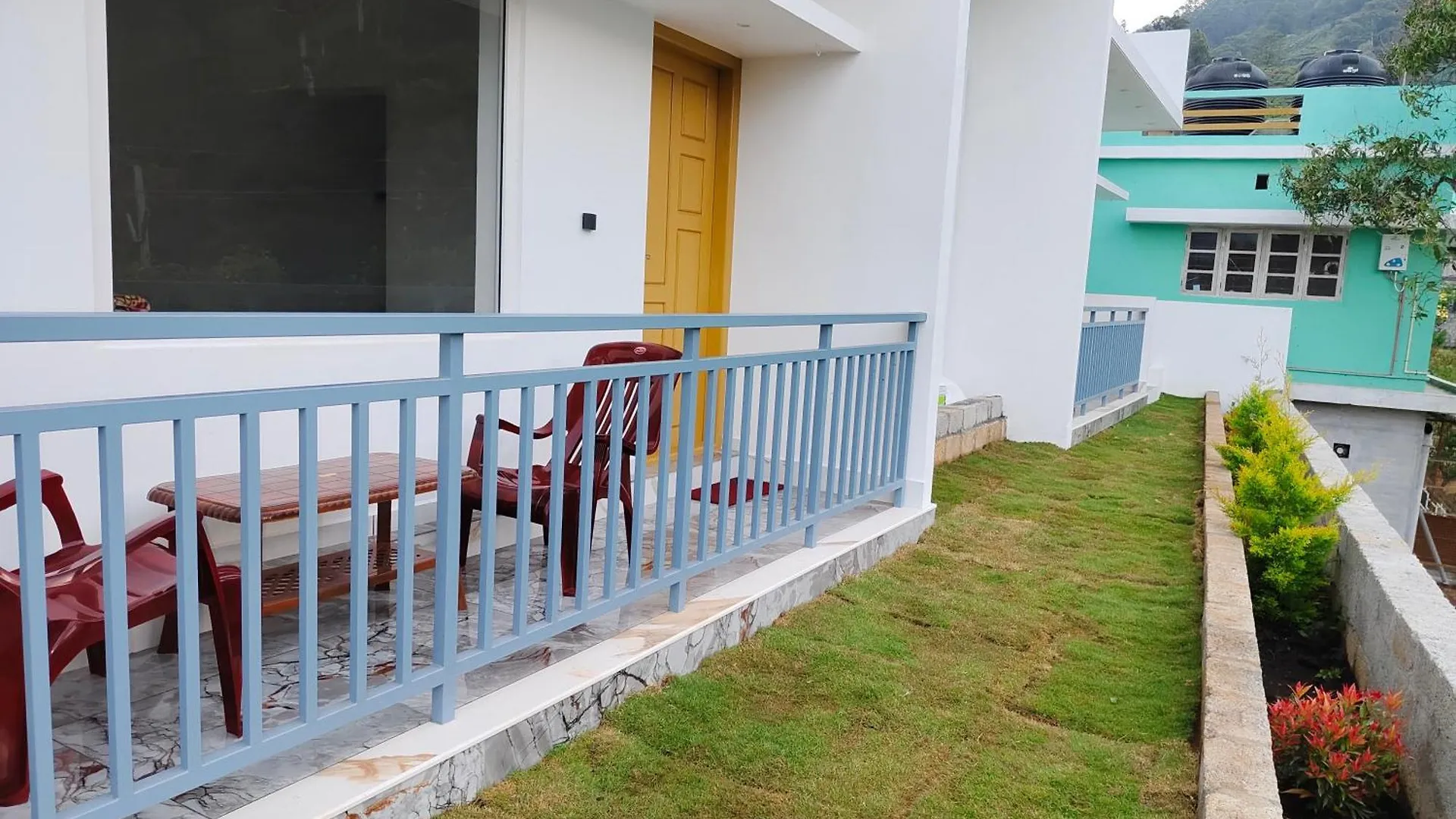 Munnar Pavithra Riverview Homestay