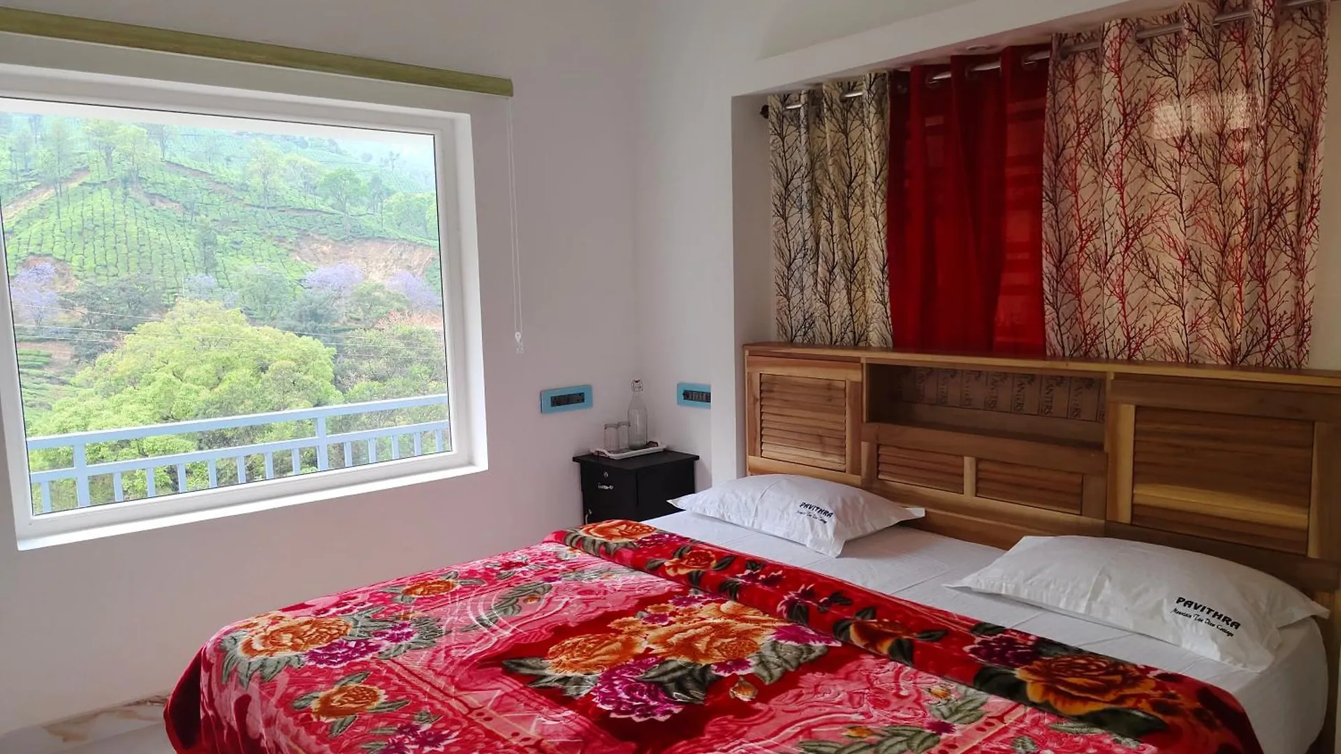 Munnar Pavithra Riverview Homestay