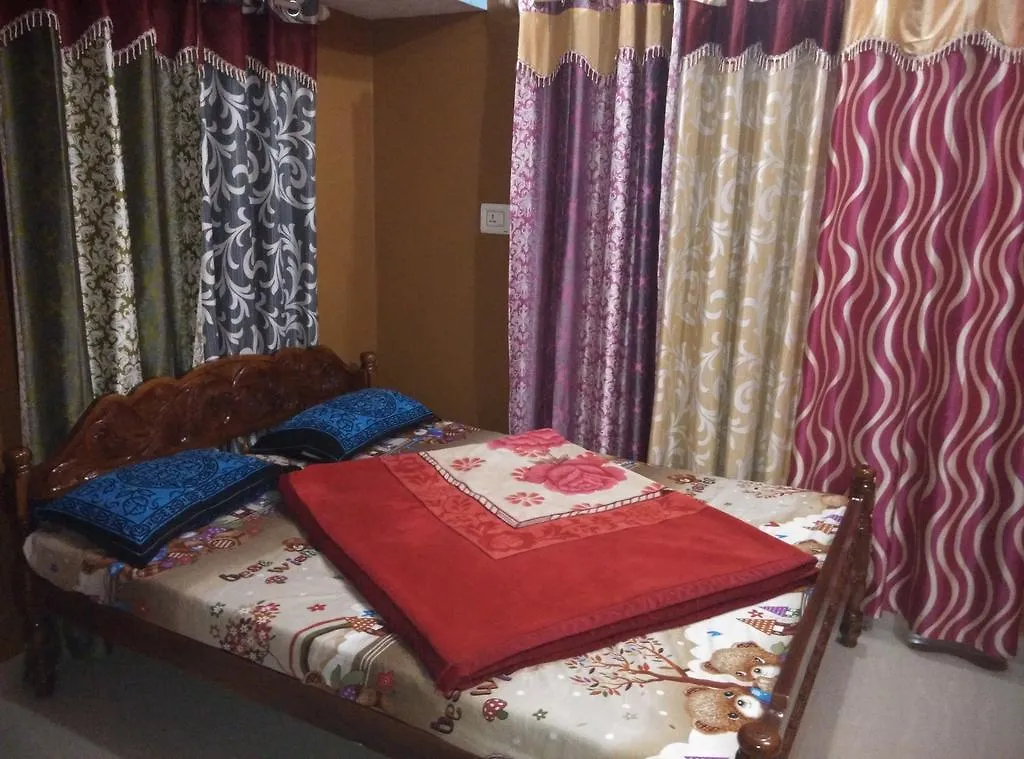 Munnar Pavithra Riverview Homestay