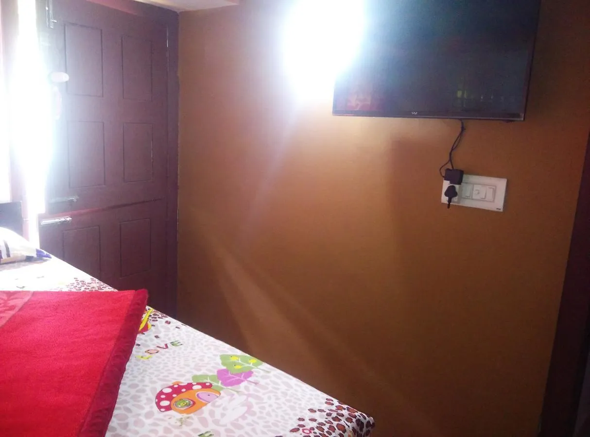 Munnar Pavithra Riverview Homestay