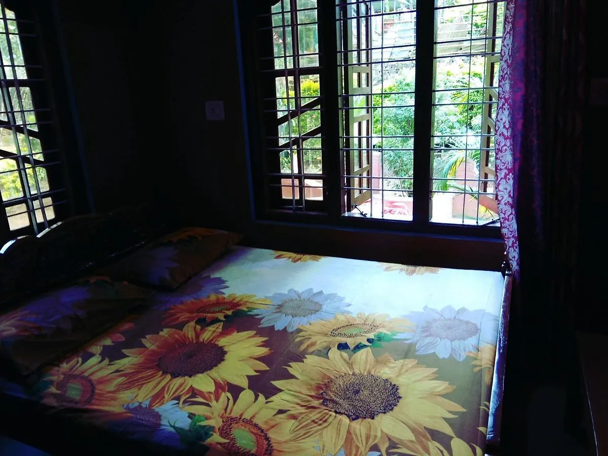 Munnar Pavithra Riverview Homestay