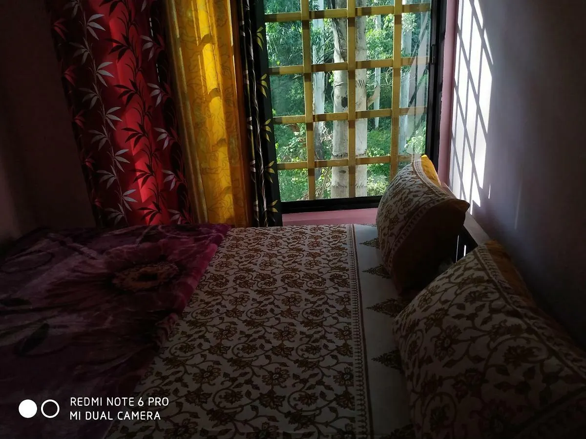 Munnar Pavithra Riverview Homestay